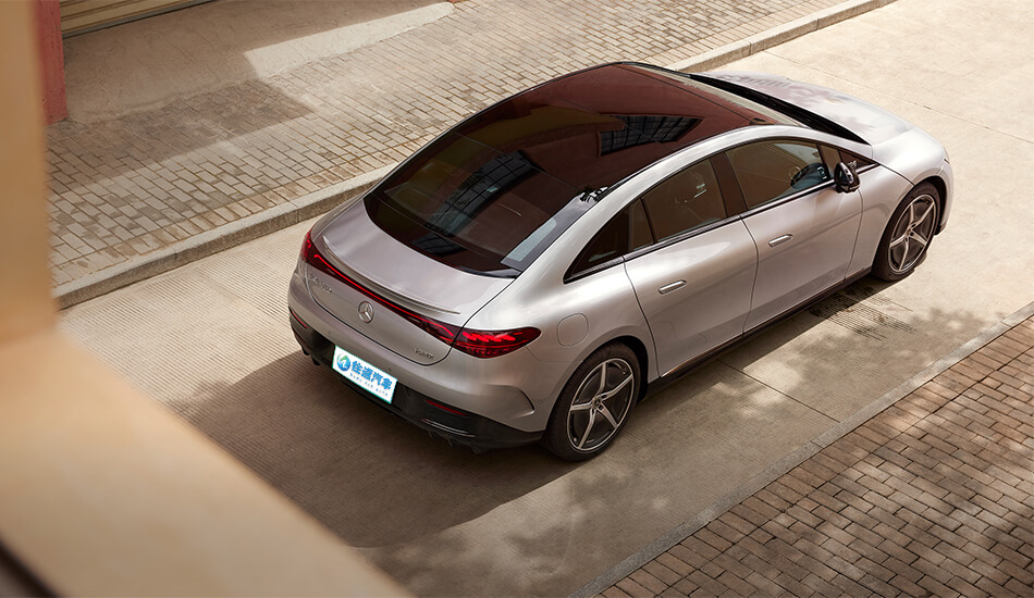 Mercedes Benz EQE-Sedan